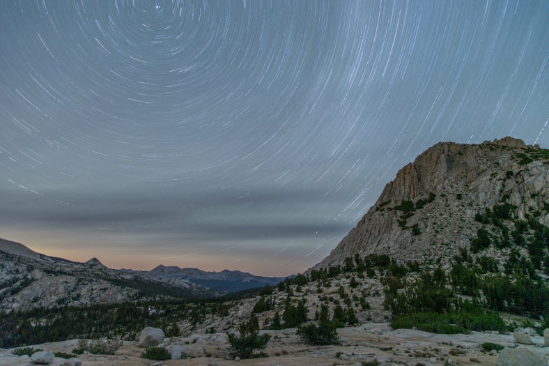 Star trails, Vogelsang Lake, 64 min @ f/4.0, ISO 200