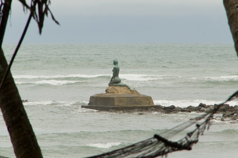 La Sirena, by Albino Valverde